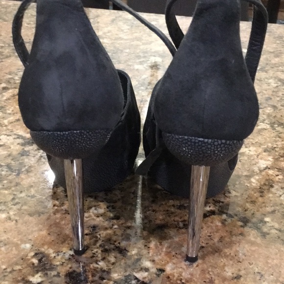 Hot Hot Hot! Show stopper platform heel - Picture 4 of 5